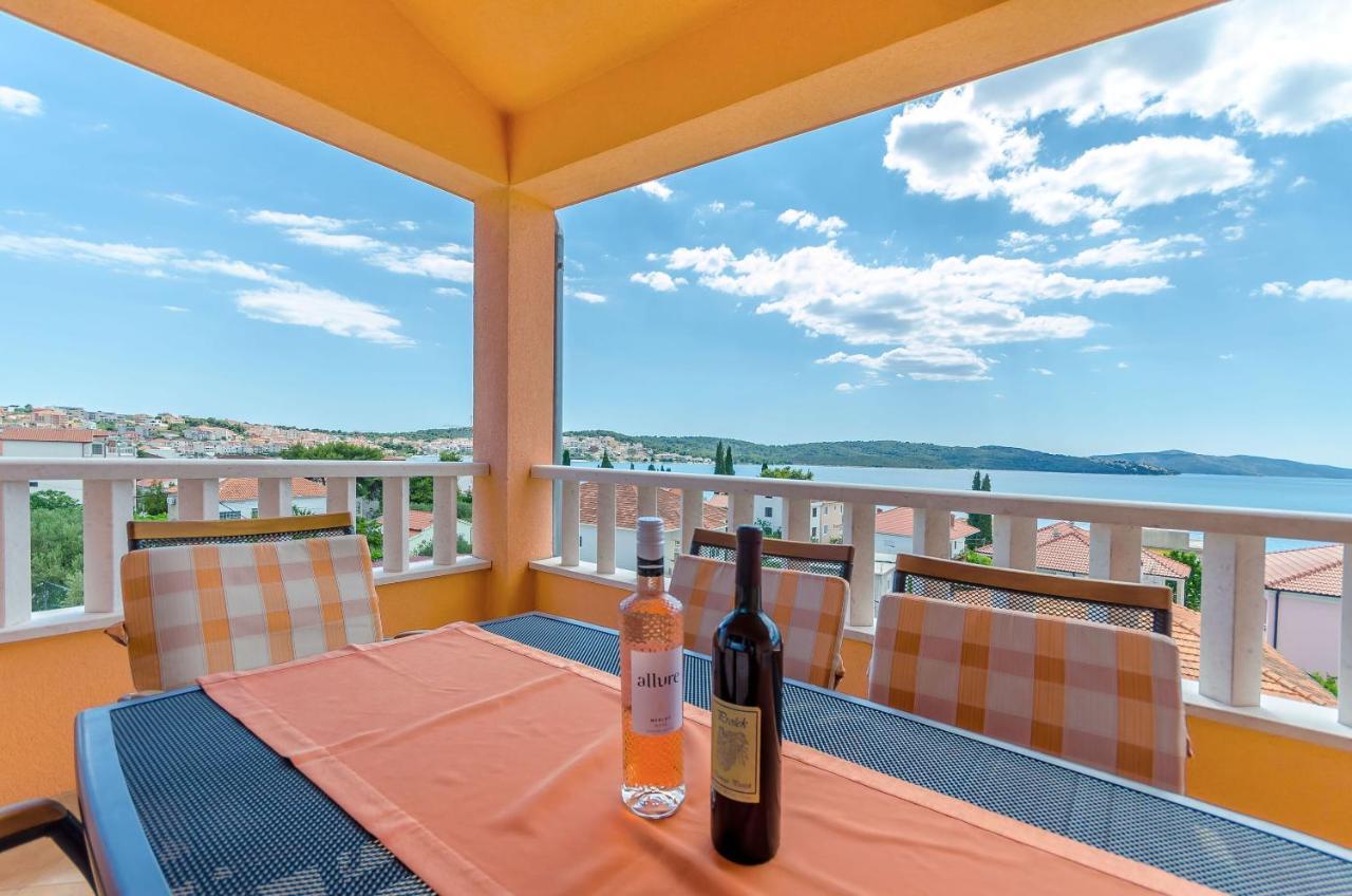 Apartments Melita Trogir Eksteriør bilde
