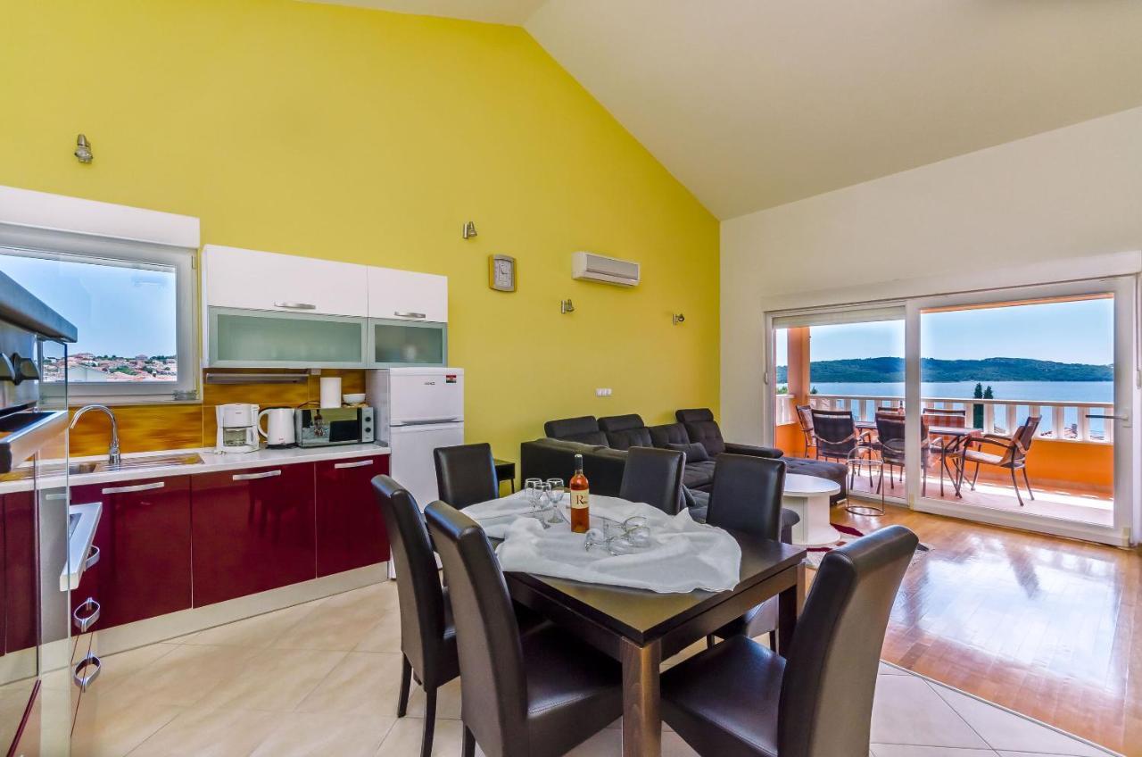 Apartments Melita Trogir Eksteriør bilde